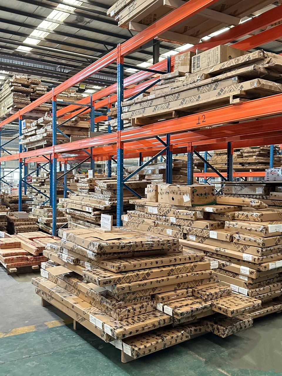 Wrapped panels on pallets